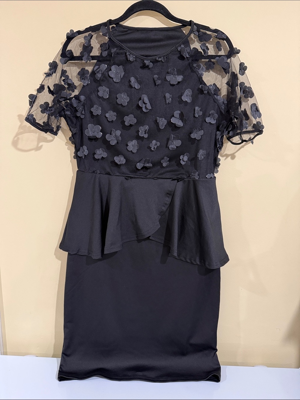 SHEIN tag-Less Black Floral-Appliqué Peplum Midi Dress size M - L